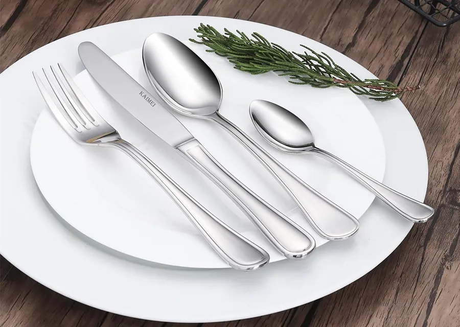 Luxury Stainless Steel Cutlery Set – 4 Pieces for Dining & Entertaining Atlas