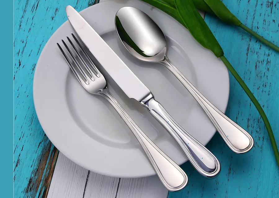 Modern 4-Piece Knife, Fork & Spoon Set – Durable Tableware Pearls