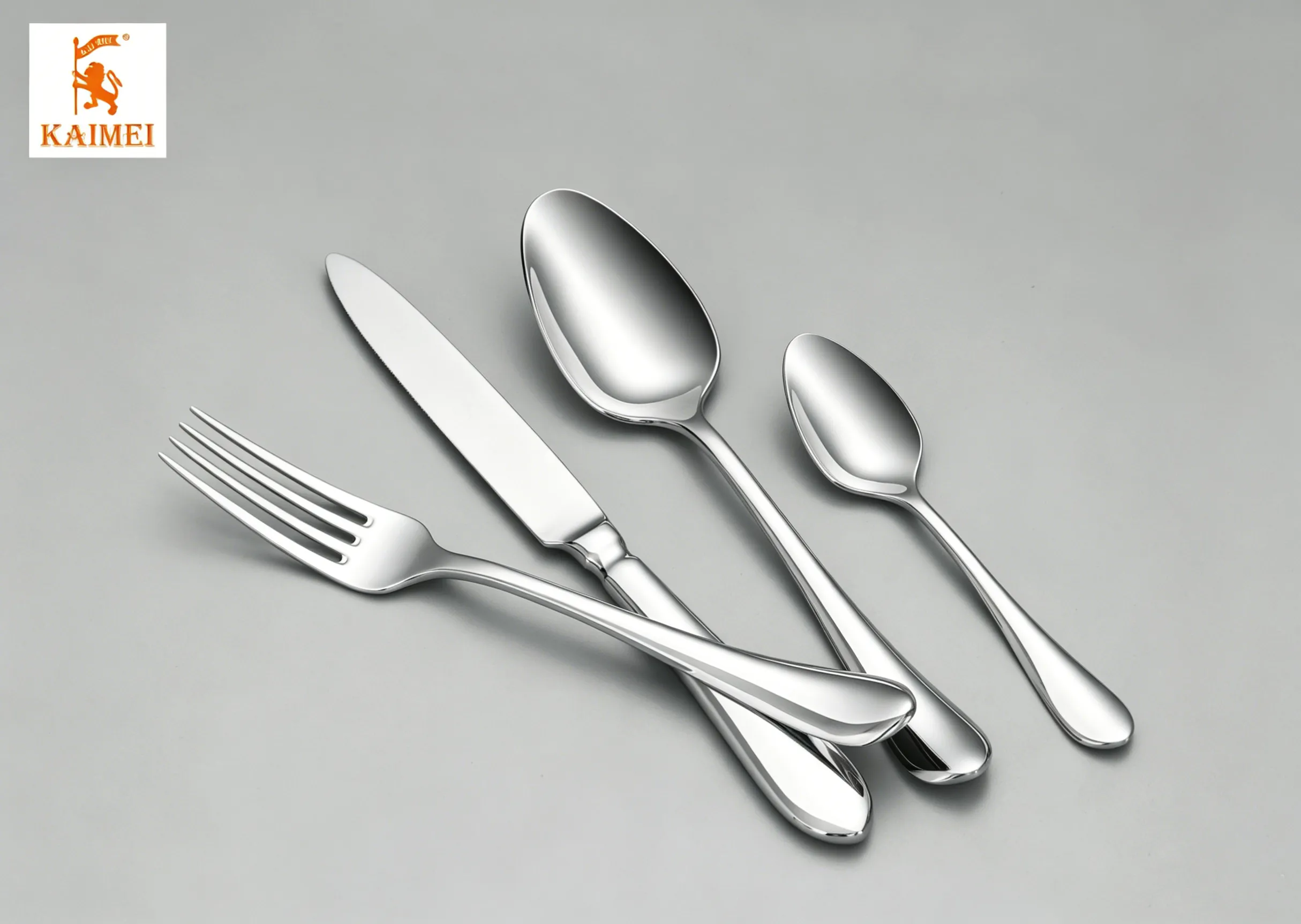 Family-Friendly Stainless Steel Cutlery – 4-Piece Set Nordic