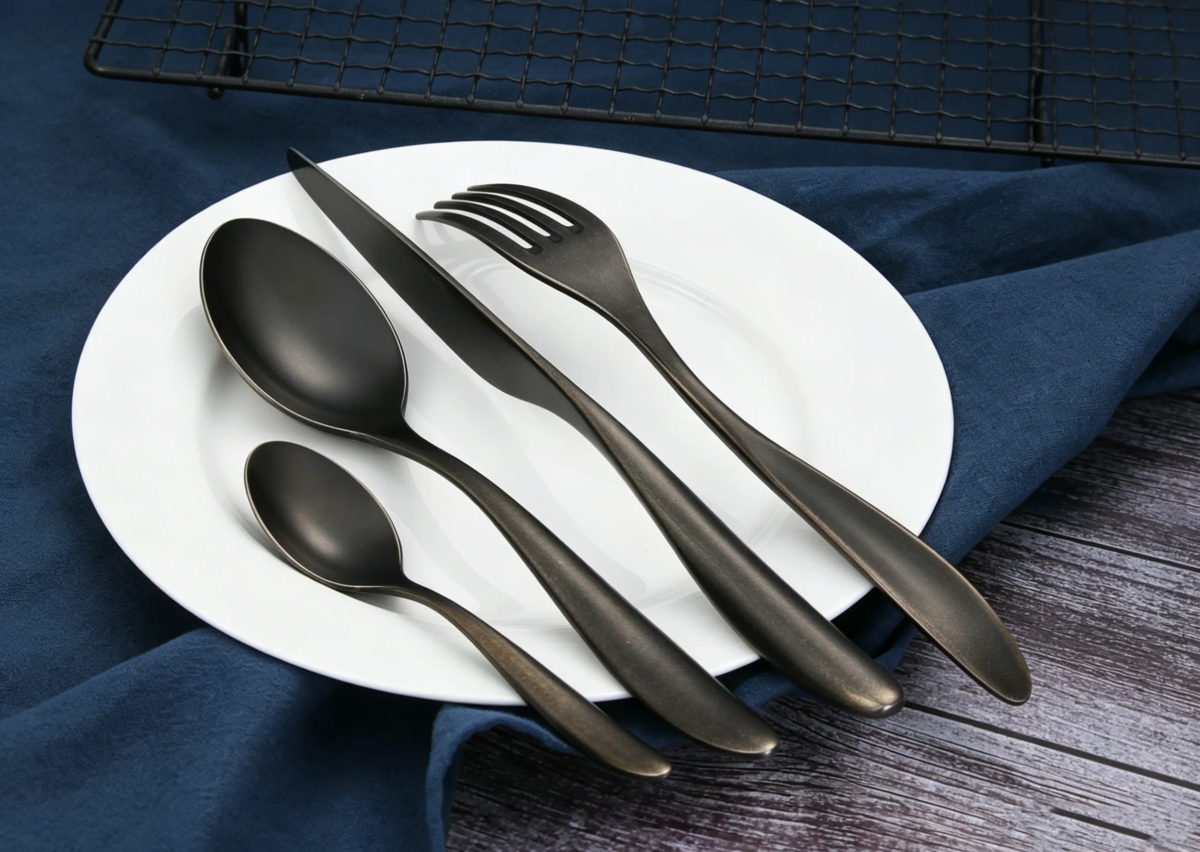 Elegant Catering Utensils Pioneer